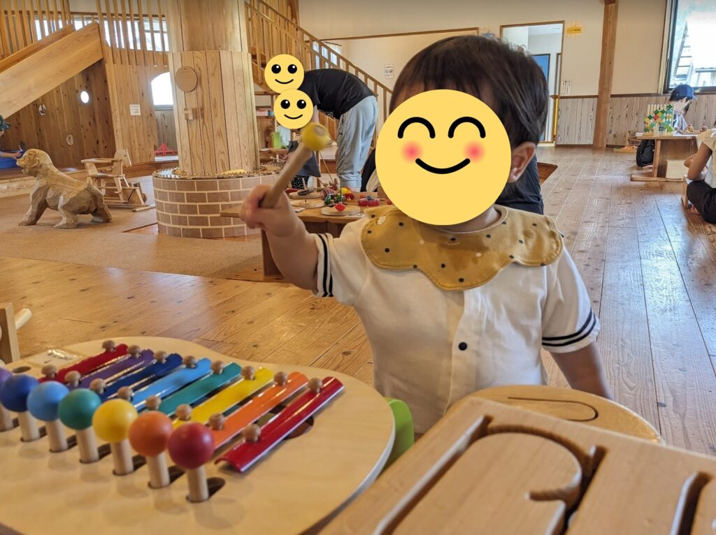 あそびハウス こどもと森 フロア